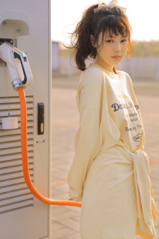 年轻的妈妈